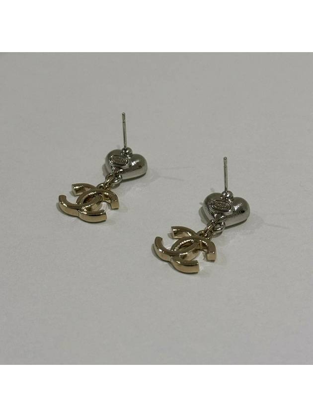 Heart crystal CC logo drop gold metal earrings ABA909B - CHANEL - BALAAN 4