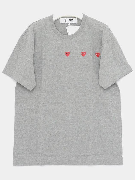 P1T3372 GRAY Triple Red Heart Short Sleeve T Shirt - COMME DES GARCONS - BALAAN 1