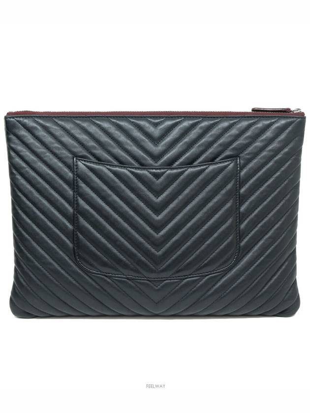 women clutch bag - CHANEL - BALAAN 4