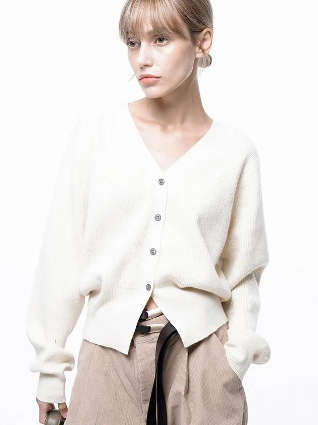 Four Woman Women s Soft Crop Knit Cardigan Ivory W243TP04IV - CHANCE'S NOI - BALAAN 2