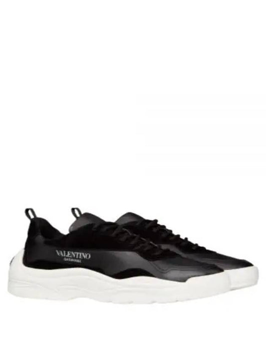 Gumboy Calfskin Low Top Sneakers Black - VALENTINO - BALAAN 2