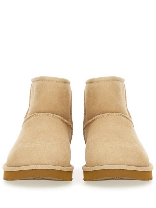 Classic Mini 2 Winter Boots Sand - UGG - BALAAN 6