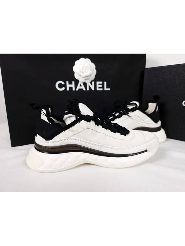 Logo Mixed Fibers Suede Low Top Sneakers White - CHANEL - BALAAN 3