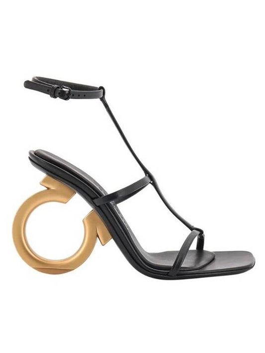 Salvatore Elina Sandals Black - SALVATORE FERRAGAMO - BALAAN.