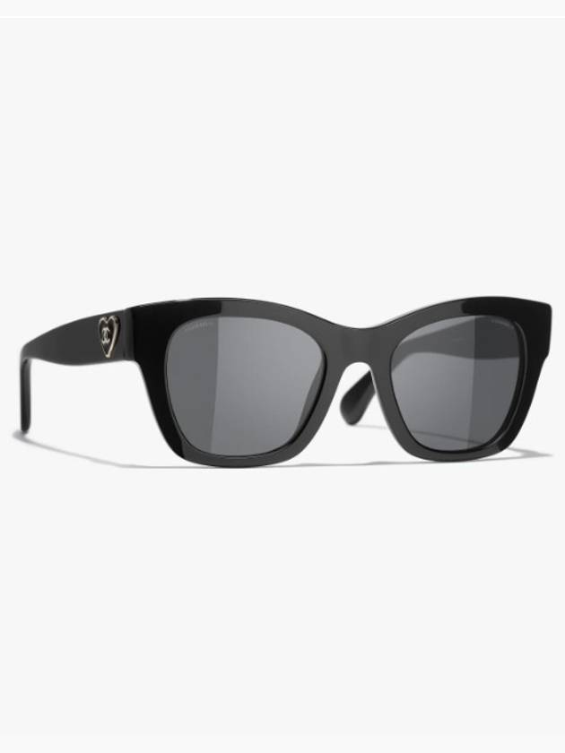 Heart CC Logo Square Sunglasses A71468X01081 - CHANEL - BALAAN 6