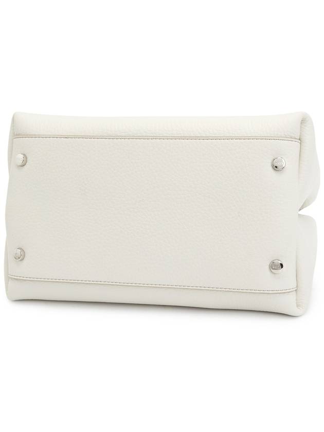 Logo Charm Leather Micro Tote Bag White - TOD'S - BALAAN 6