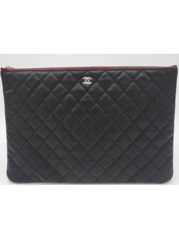 Medium Classic Clutch Bag Caviar Leather & Silver Black - CHANEL - BALAAN 2