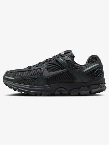 Zoom Vomero 5 Low Top Sneakers Black - NIKE - BALAAN 1