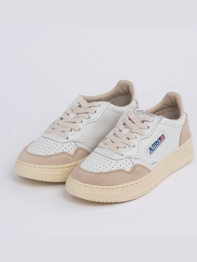 Medalist Goatskin Low Top Sneakers White - AUTRY - BALAAN 2