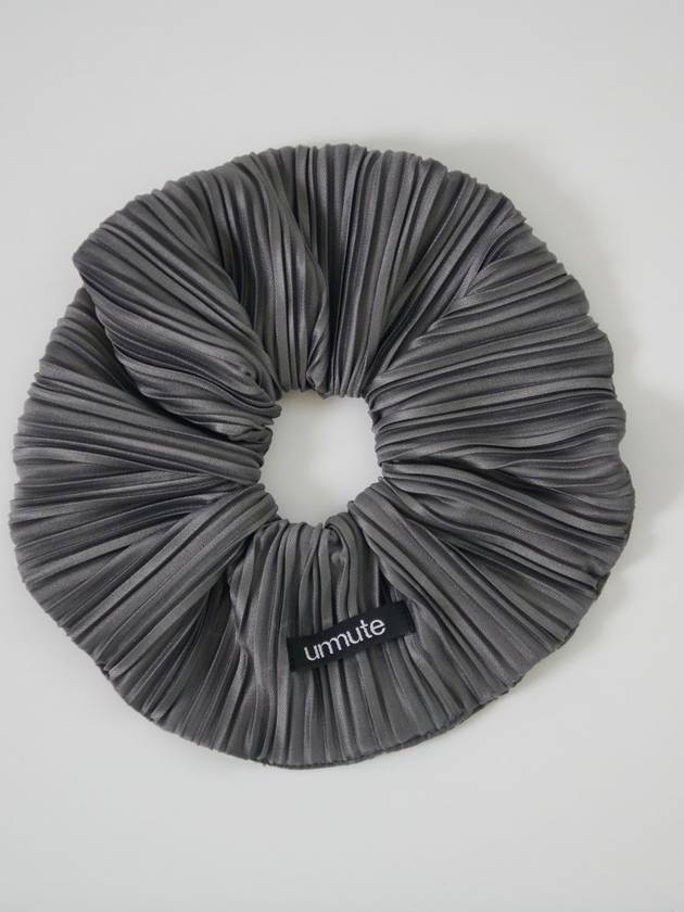 PLEATED BIG SCRUNCHIE GREY - UNMUTE - BALAAN 5