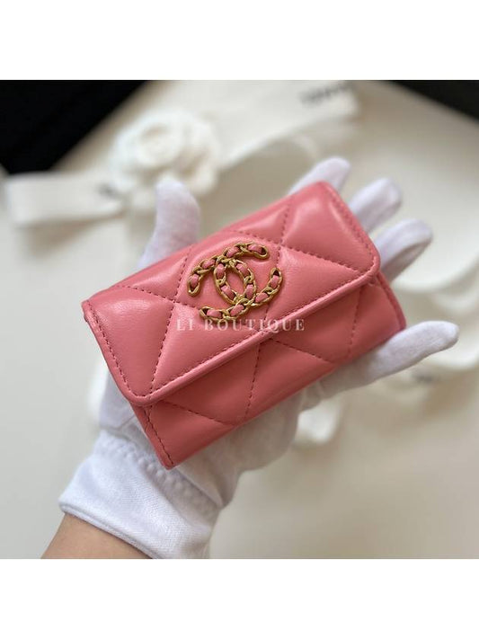 19 Gold Hardware Lambskin Flap Card Wallet Coral Pink - CHANEL - BALAAN 2