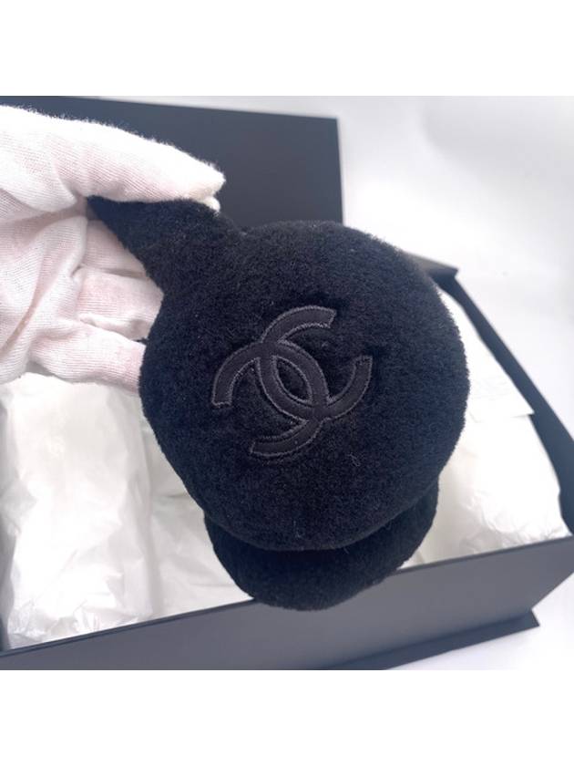 CC logo earmuff shearling shirring lambskin black aaa431 - CHANEL - BALAAN 4