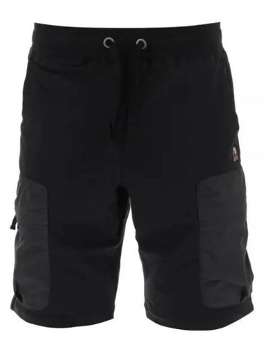 Men's Logo Patch Cargo Bermuda Shorts Black - PARAJUMPERS - BALAAN 1