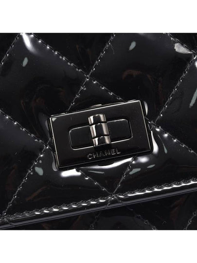 Women s new built in chip patent material WOC mini bag - CHANEL - BALAAN 2