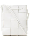 Intrecciato Cassette Small Bucket Bag White - BOTTEGA VENETA - BALAAN 3