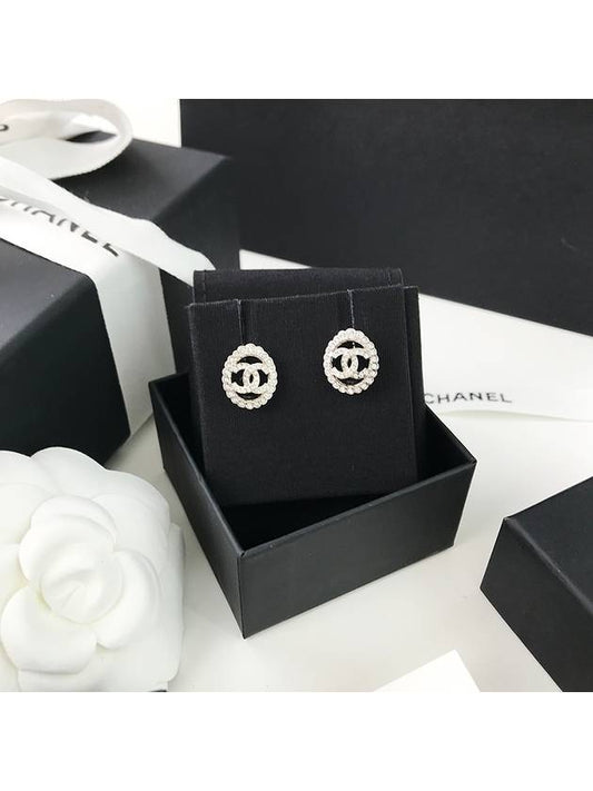 AB9232 CC logo frame crystal silver oval earrings - CHANEL - BALAAN 1