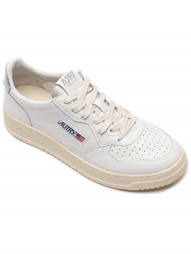 Medalist Leather Metal Silver Tab Low Top Sneakers White - AUTRY - BALAAN 4