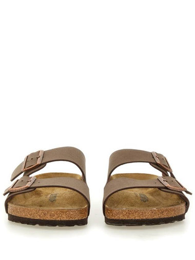 SANDAL 