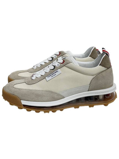 23FW Tech Runner Airsole Women’s Sneakers FFD120A 215 - THOM BROWNE - BALAAN 2