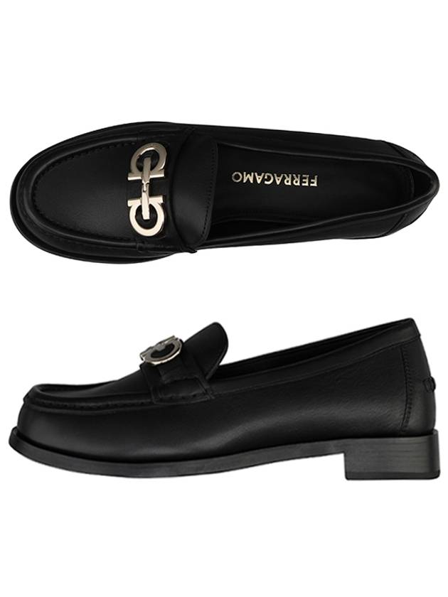 Women's Ofelia Gancini Ornament Loafer Black - SALVATORE FERRAGAMO - BALAAN 2