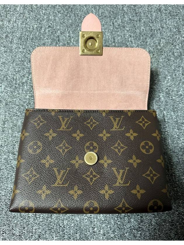 Rocky BB - LOUIS VUITTON - BALAAN 6