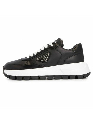 Spazzolato Logo Low Top Sneakers Black White - PRADA - BALAAN 1