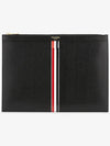 Pebble Grain Three Stripes Medium Clutch Bag Black - THOM BROWNE - BALAAN 4