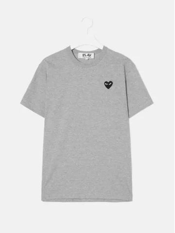 Unisex Black Heart Wappen T Shirt Gray Domestic Product GM0024042382897 - COMME DES GARCONS PLAY - BALAAN 1