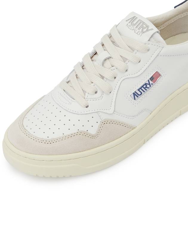 Medalist Navy Tab Low Top Sneakers White Blue - AUTRY - BALAAN 8