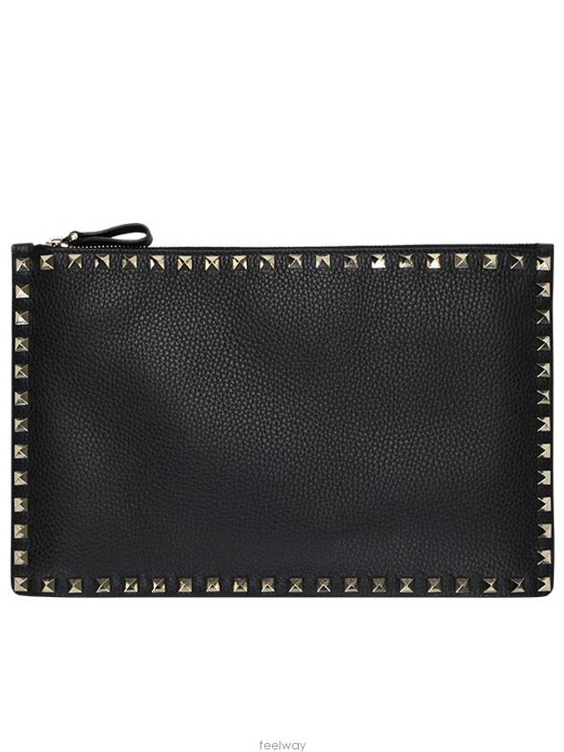 Rockstud Pebble Clutch Bag Black - VALENTINO - BALAAN 3