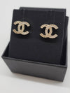 CC logo half cubic quilted gold earrings ABB974 - CHANEL - BALAAN 7