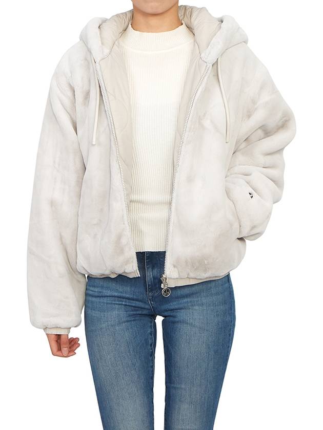 Women's Reversible Quilted Eaton Fur Jacket White - MOOSE KNUCKLES - BALAAN 7