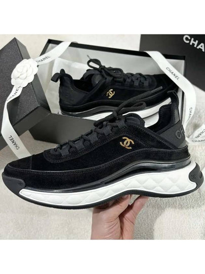 Mixed Fiber Suede Low Top Sneakers Black - CHANEL - BALAAN 2