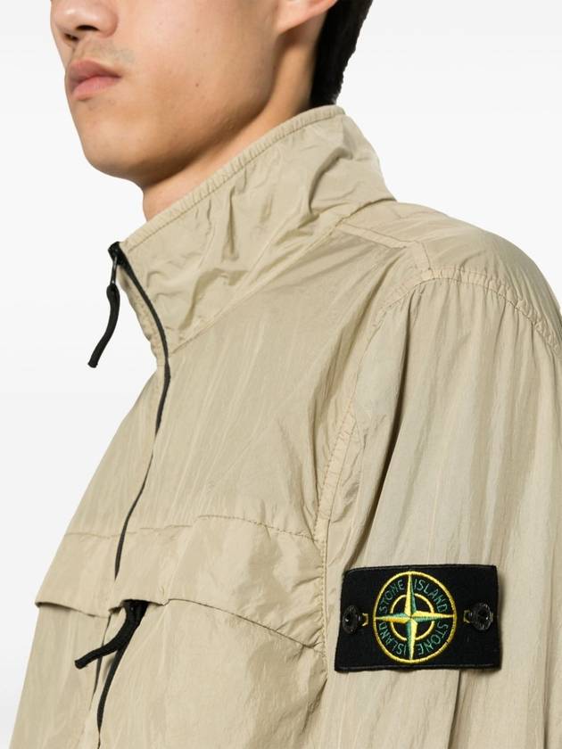 Compass Badge Pleated Windbreaker Sand - STONE ISLAND - BALAAN 7