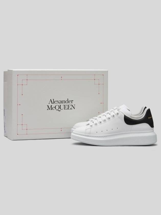 Oversized Sneakers White Black 553680 - ALEXANDER MCQUEEN - BALAAN 7