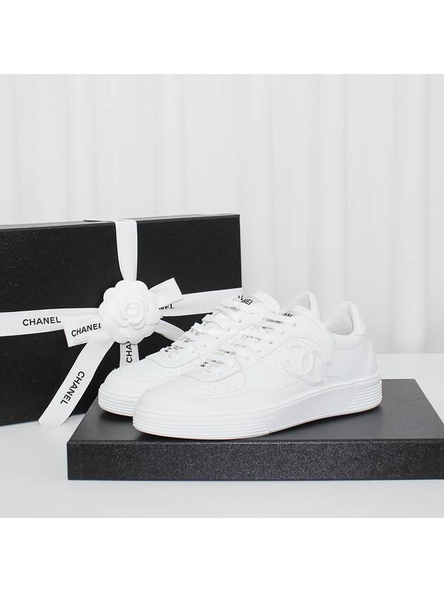 CC Logo Calfskin Low Top Sneakers White - CHANEL - BALAAN 2