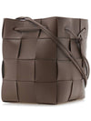 Intrecciato Cassette Small Bucket Bag Taupe Grey - BOTTEGA VENETA - BALAAN 3