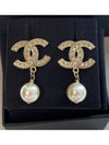 CC Metal Logo Pearl Earrings Gold - CHANEL - BALAAN 2