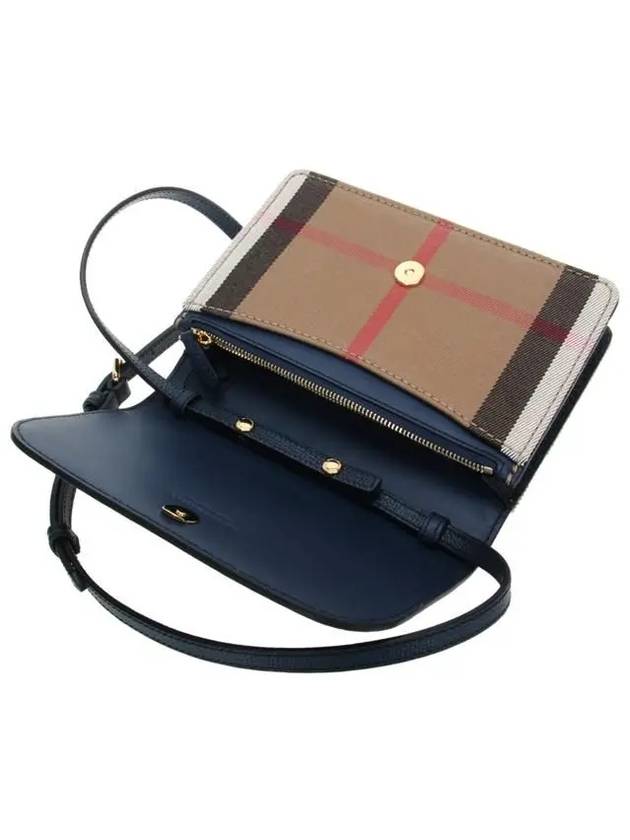 New Hampshire Shoulder Bag Navy - BURBERRY - BALAAN 5