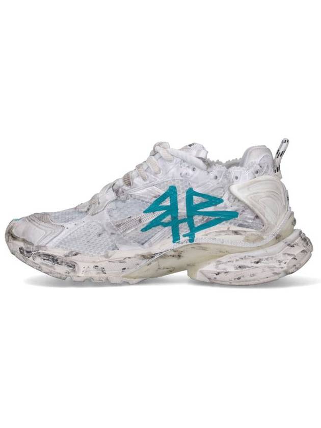 Runner Graffiti Low Top Sneakers White - BALENCIAGA - BALAAN 4