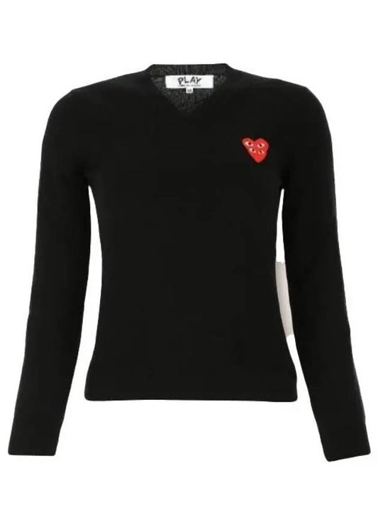 AZ N073 051 1 P1N073 Double Heart Wappen Wool V Neck Knit - COMME DES GARCONS - BALAAN 1