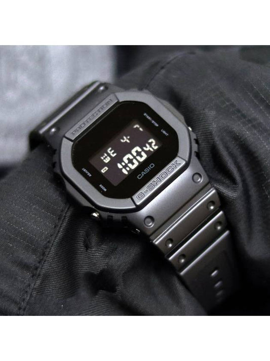 Casio Chrome Matte Digital Electronic Wristwatch - G-SHOCK - BALAAN 1