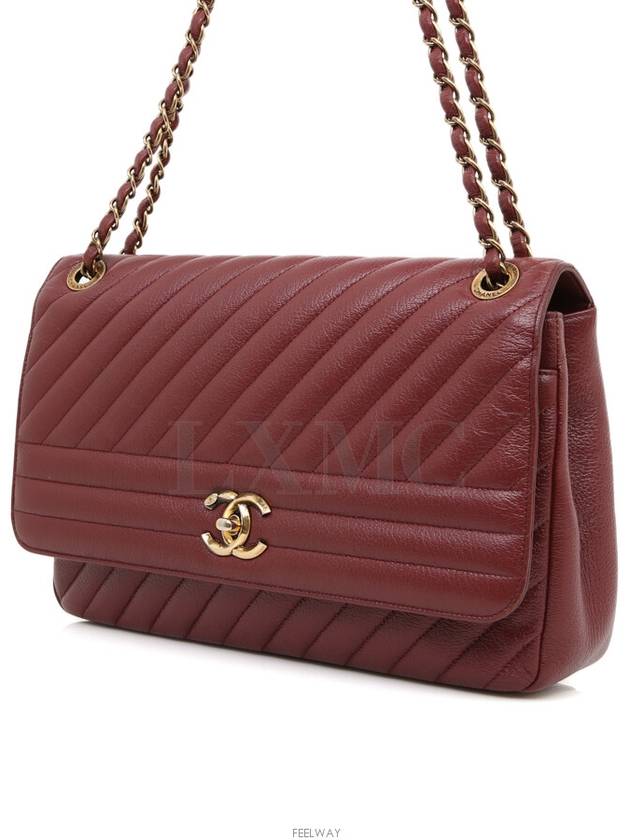 Diagonal Chevron Quilted Chain Flap Shoulder Bag Red Gold - CHANEL - BALAAN 2