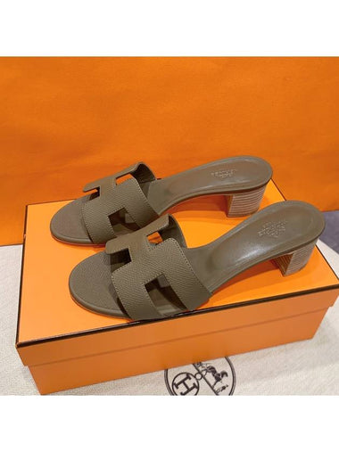 Women's Oasis Sandals Calfskin Etoff Brown - HERMES - BALAAN 1