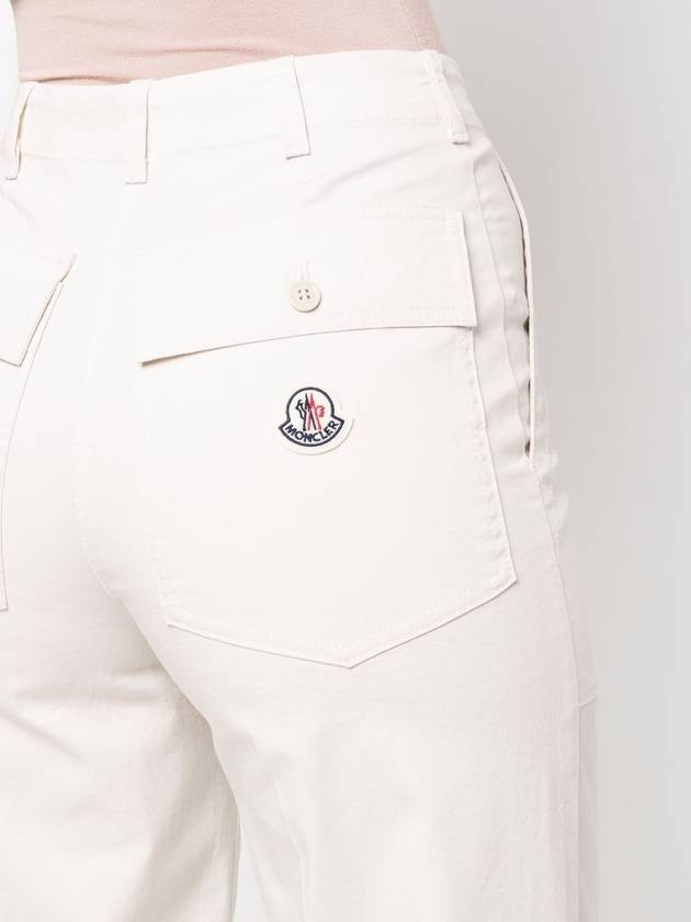 Women's Roll Cuff Crop Cotton Slacks Beige - MONCLER - BALAAN.