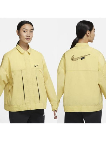 01DM6204304Women’sRetro Vintage Swoosh Woven JacketCelery - NIKE - BALAAN 1