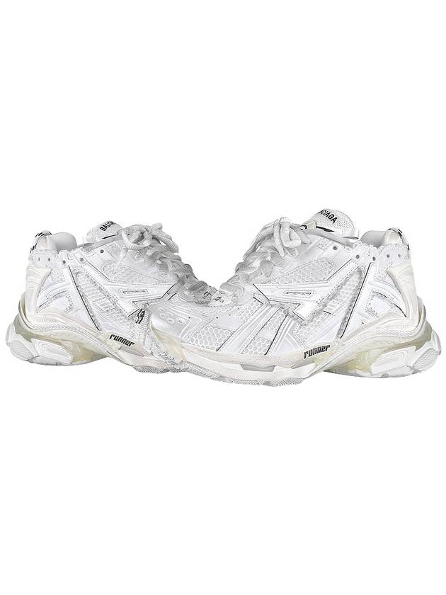 Runner Low Top Sneakers White - BALENCIAGA - BALAAN 3