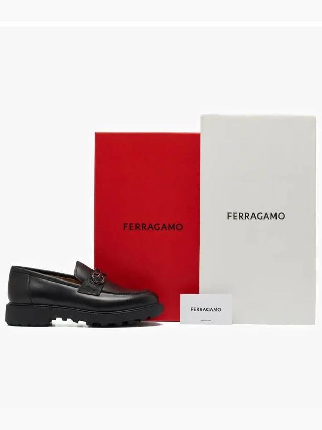 Gancini Ornament Leather Loafer Black - SALVATORE FERRAGAMO - BALAAN 4