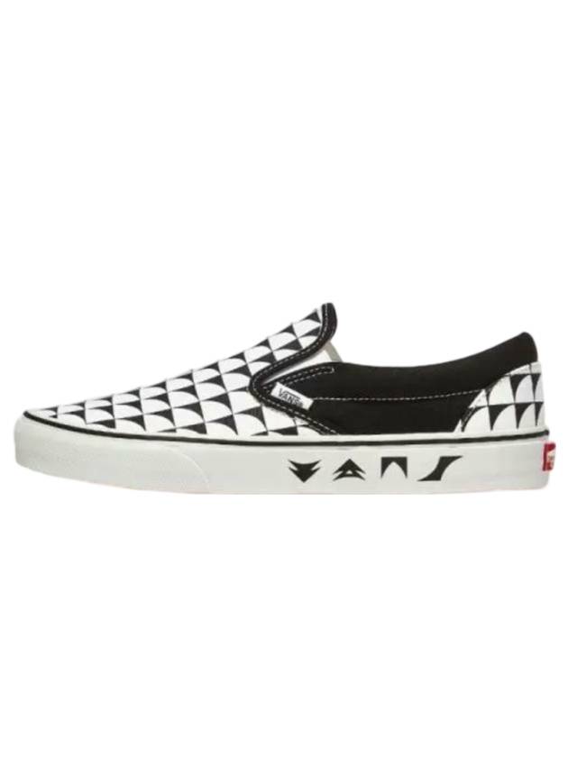 Checkerboard Classic Slip-On White Black - VANS - BALAAN 1