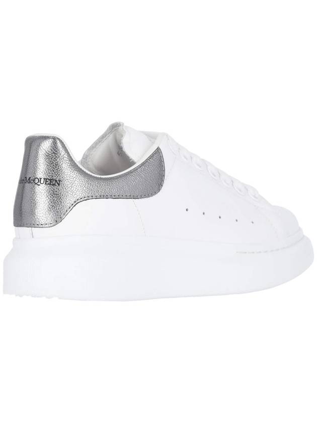 Oversized Low Top Sneakers Black White - ALEXANDER MCQUEEN - BALAAN 5